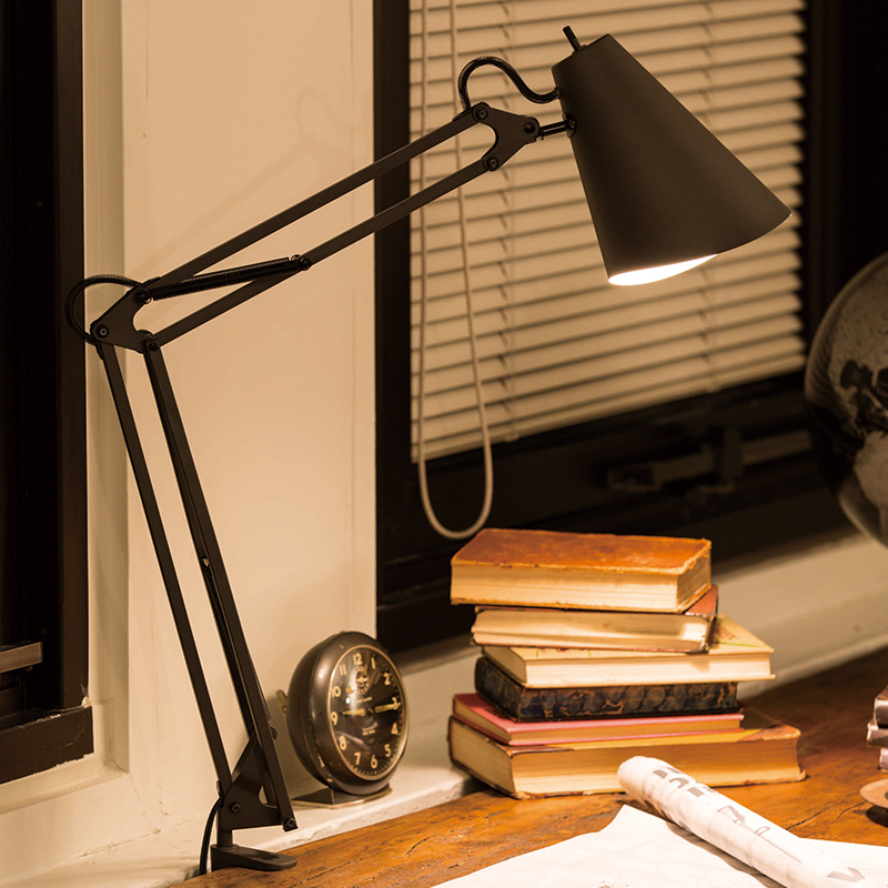 Snail desk-arm light